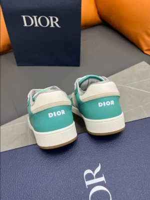 B27 LOW-TOP SNEAKER TURQUOISE AND CREAM SMOOTH CALFSKIN AND CREAM DIOR OBLIQUE JACQUARD CANVAS - CDO95