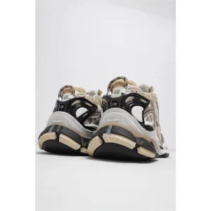 BALENCIAGA RUNNER SNEAKER IN BEIGE - BB134