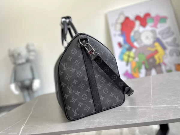 LOUIS VUITTON KEEPALL 50 BANDOULIÈRE TAIGARAMA - WLM538