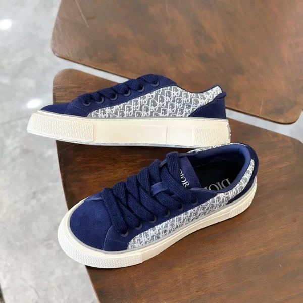 B33 SNEAKER DIOR OBLIQUE JACQUARD AND SUEDE - CD155