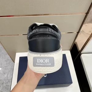 B33 SNEAKER SMOOTH CALFSKIN AND DIOR OBLIQUE JACQUARD - CD156