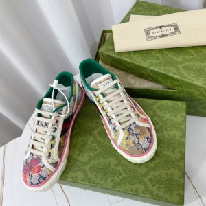 Gucci Sneakers – GC244