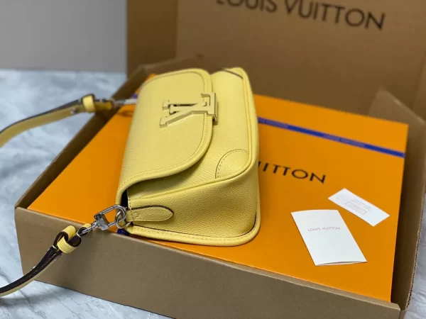 LOUIS VUITTON BUCI BAG - WLM595