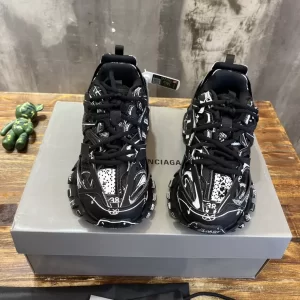 BALENCIAGA GRAFFITI TRACK SNEAKERS - BB192