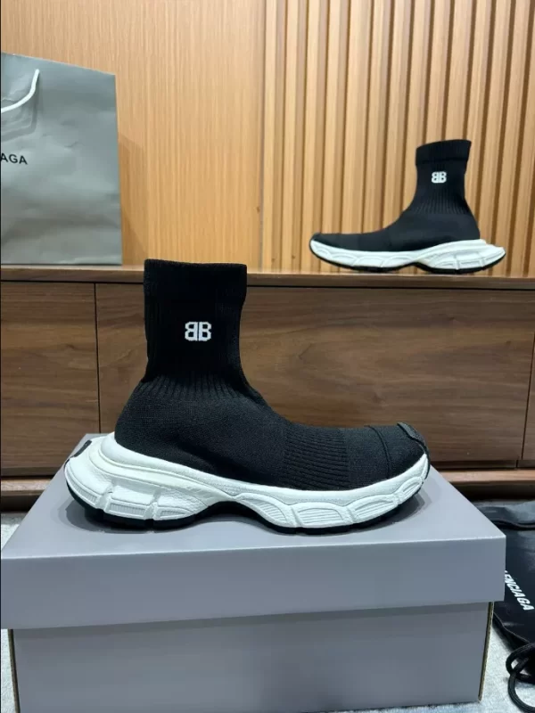 BALENCIAGA SPEED 3.0 SNEAKERS IN BLACK - BB166