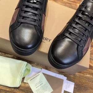 BURBERRY LEATHER AND CHECK COTTON SNEAKERS - BBR124