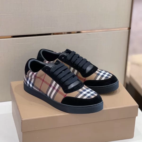 BURBERRY VINTAGE CHECK COTTON AND SUEDE SNEAKERS - BBR119