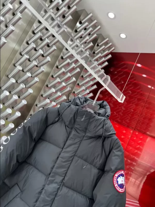 Canada Goose Coats - CG066