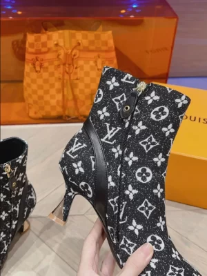 LOUIS VUITTON SPARKLE ANKLE BOOT - WLS003