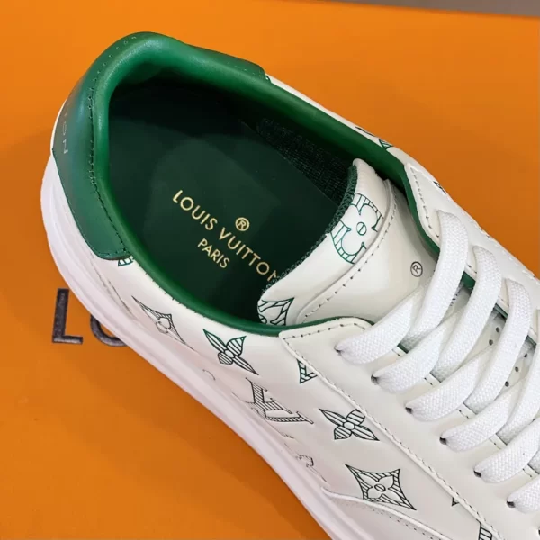 LV BEVERLY HILLS SNEAKER – LSVT301