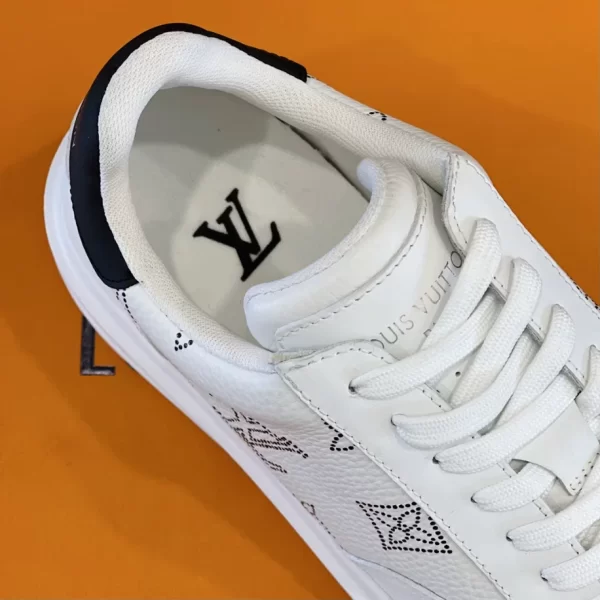 LV BEVERLY HILLS SNEAKER – LSVT302