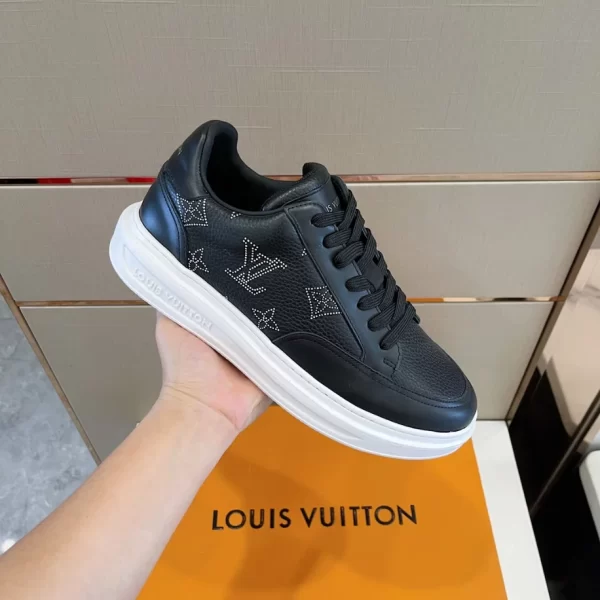 LV BEVERLY HILLS SNEAKER – LSVT304