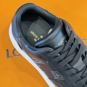 LV BEVERLY HILLS SNEAKER – LSVT304