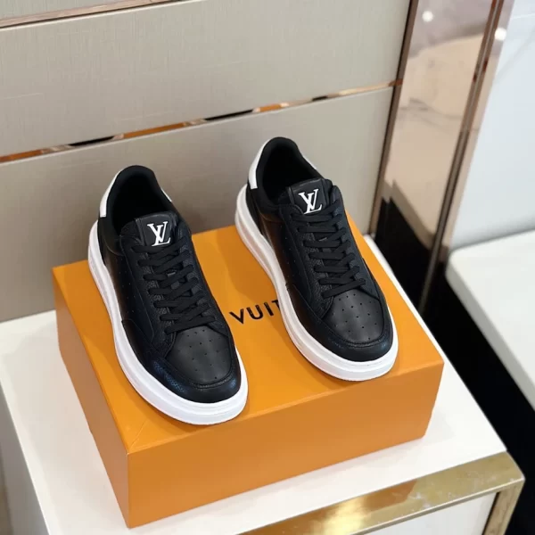 LV BEVERLY HILLS SNEAKER – LSVT310