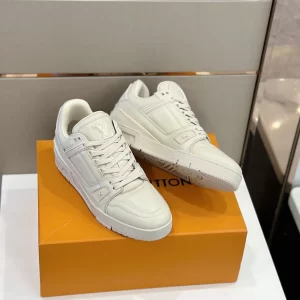 LV LV TRAINER SNEAKER