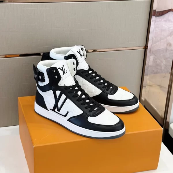 LV RIVOLI HIGH-TOP SNEAKER – LSVT318