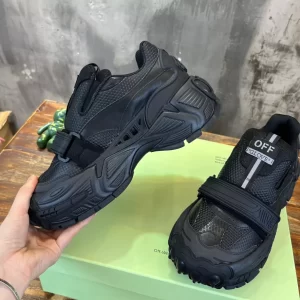 Off-White Glove Slip On Sneaker - OFF7