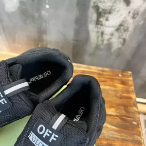 Off-White Glove Slip On Sneaker - OFF7