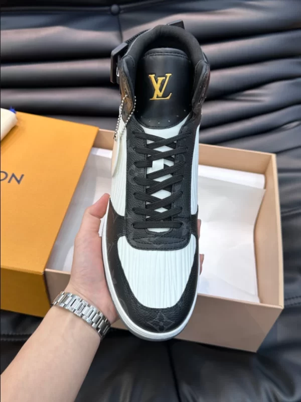 LOUIS VUITTON RIVOLI SNEAKER BOOT – LSVT331