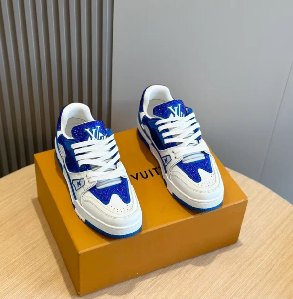 LOUIS VUITTON SNEAKER – LSVT324