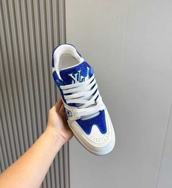 LOUIS VUITTON SNEAKER – LSVT324