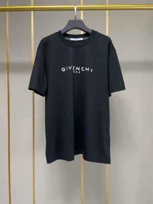 Givenchy T-shirt - GVS56