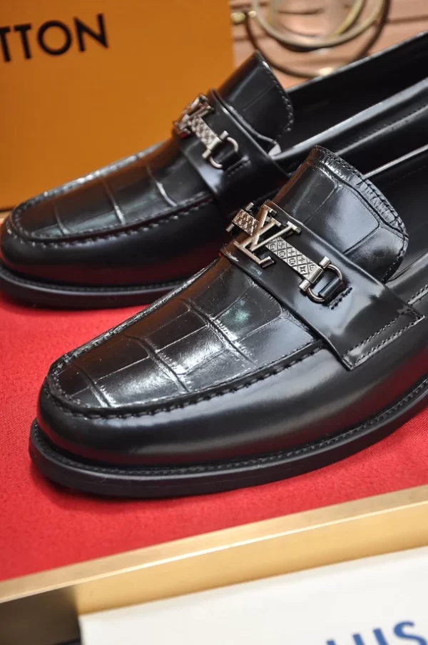 Louis Vuitton Loafers - LLV51