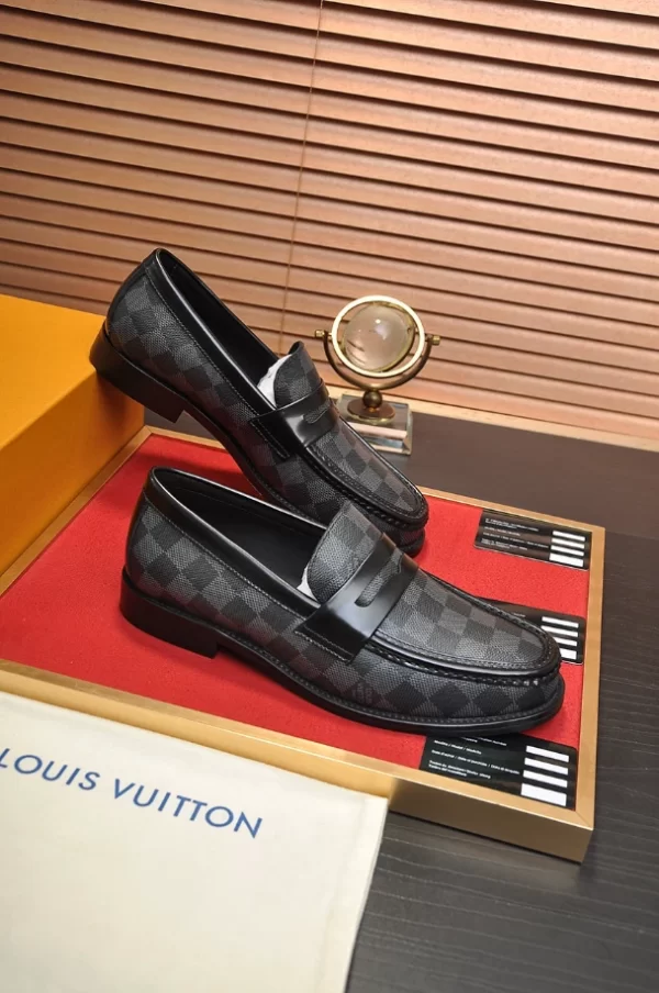 Louis Vuitton Loafers - LLV58