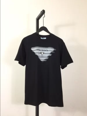 Prada T-shirt - PRT010