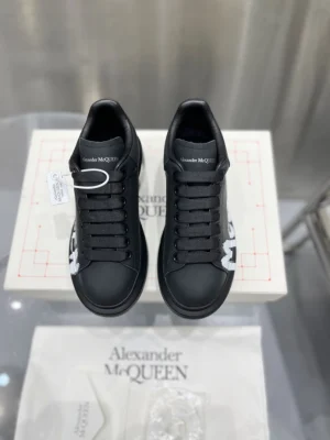 ALEXANDER MCQUEEN OVERSIZED SNEAKER - AM46