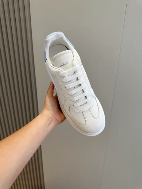 ALEXANDER MCQUEEN RETRO OVERSIZED SNEAKER - AM70