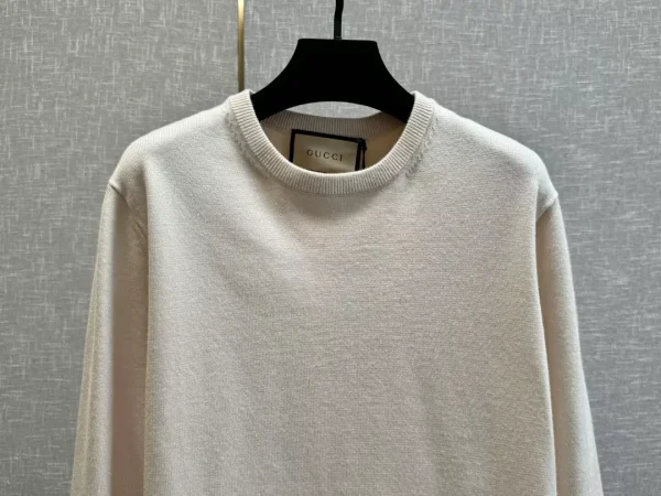 Gucci Sweater - GBH043