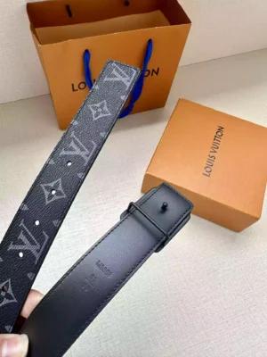 LOUIS VUITTON BELT - B0313