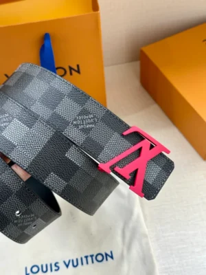 LOUIS VUITTON BELT - B0316